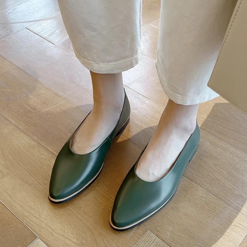 

MoonMeek 2020 new arrival fashion women flats comfortable round toe shallow casual shoes genuine leather solid ladies shoes