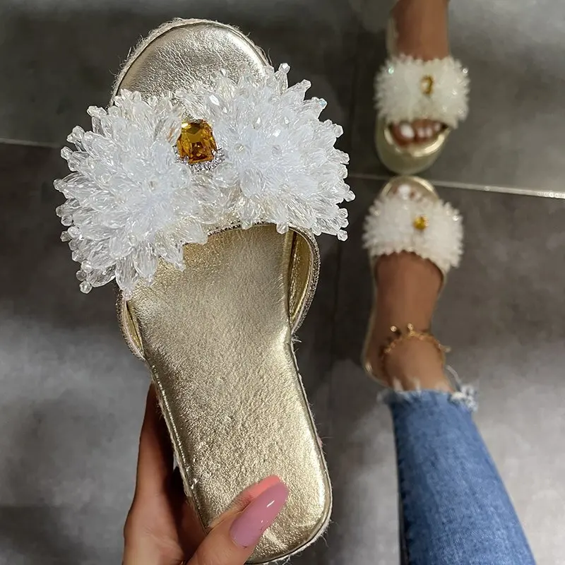 

2021 Women's Slippers Slope Heel Comfy Slippers Slide Indoor Outdoor Flip-flops Beach Shoes Summer Crystal Flowers Flip Flops