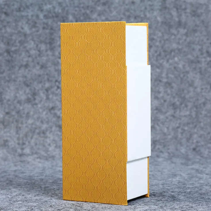 Пользовательский логотип Печатный магнитный клапан Розничная упаковочная