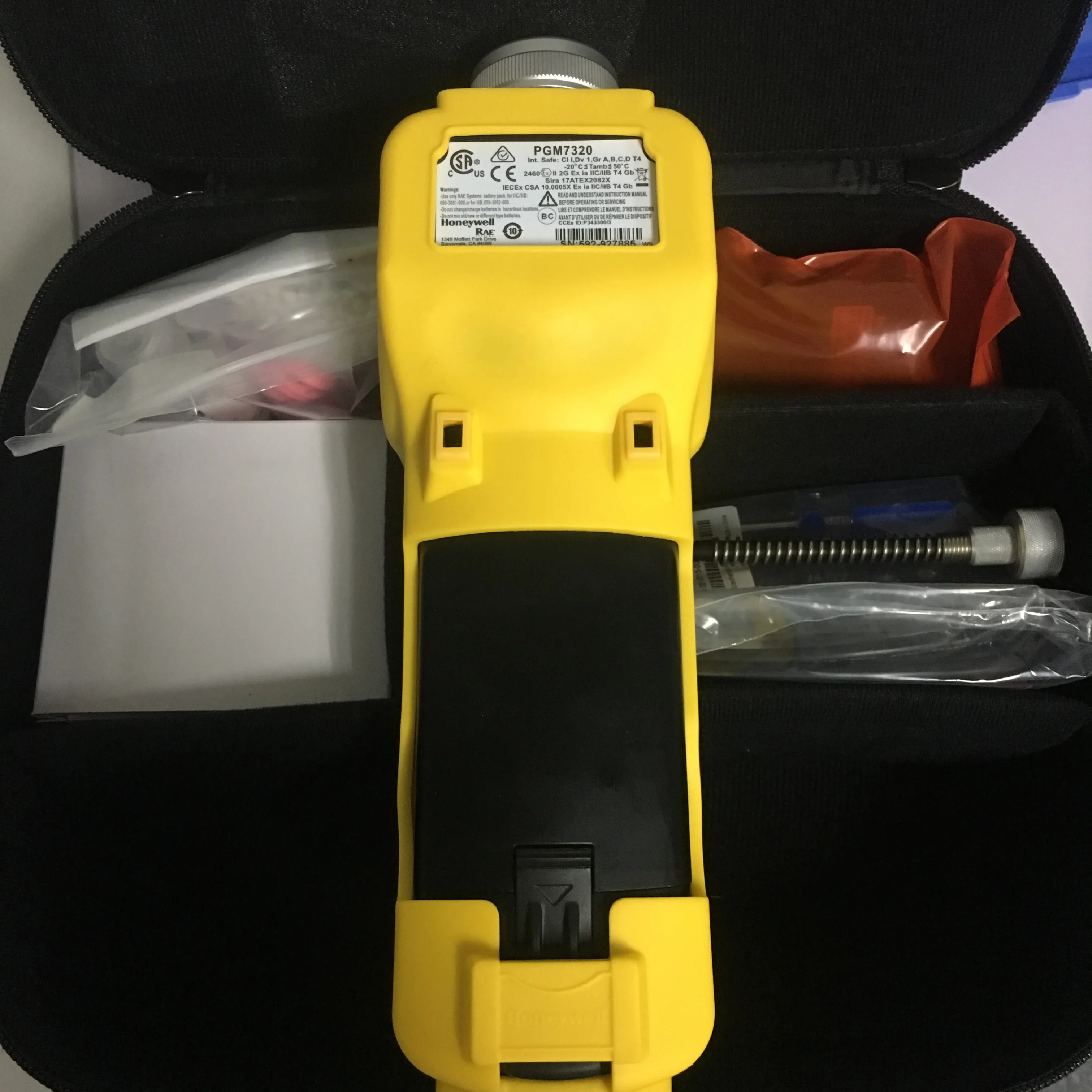 

MiniRAE 3000 PGM-7320 Volatile Organic Gas Detector VOC MiniRAE3000 PGM 7320