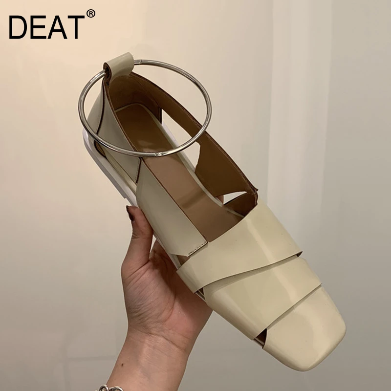 DEAT/простые женские туфли с квадратным носком на плоской подошве металлической