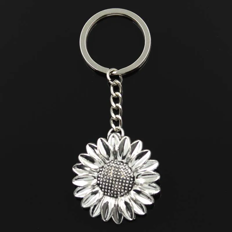 

Fashion Keychain 37x37mm Sunflower Flower Silver Color Pendants DIY Men Jewelry Car Key Chain Ring Holder Souvenir For Gift