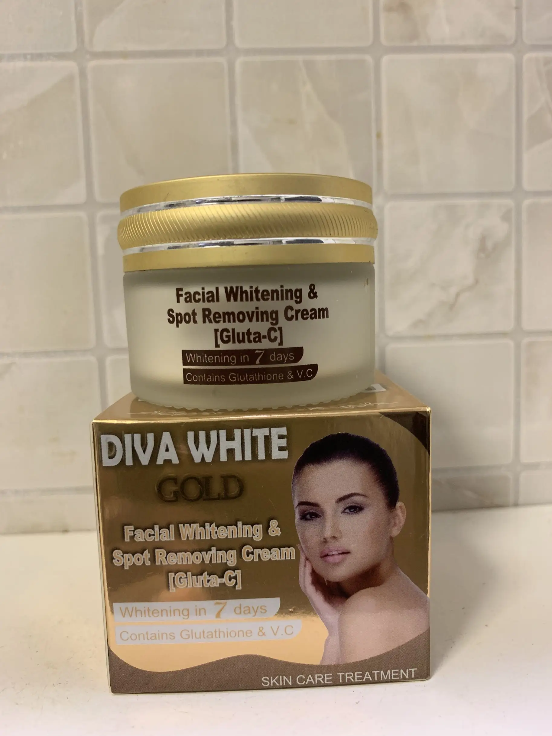 Крем для отбеливания и удаления пятен Diva White Gold|Дневные крема увлажнители| |