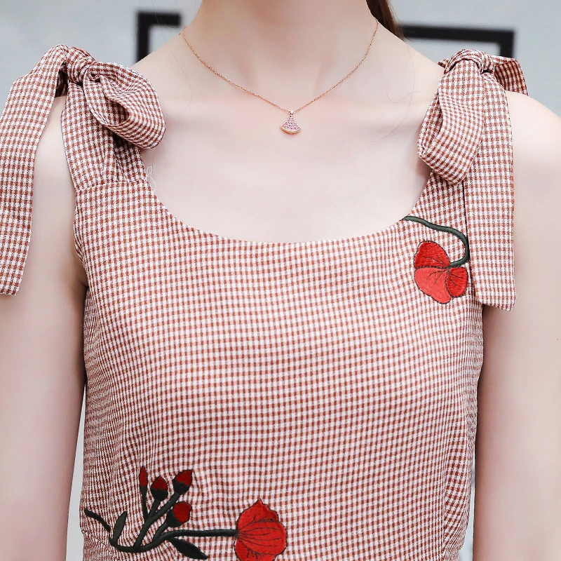 

2020 New Women Summer Dress High Quality Rose Flowers Embroidery Sweet Pink Plaids Spaghetti Strap Dress Elegant Vintage Dress