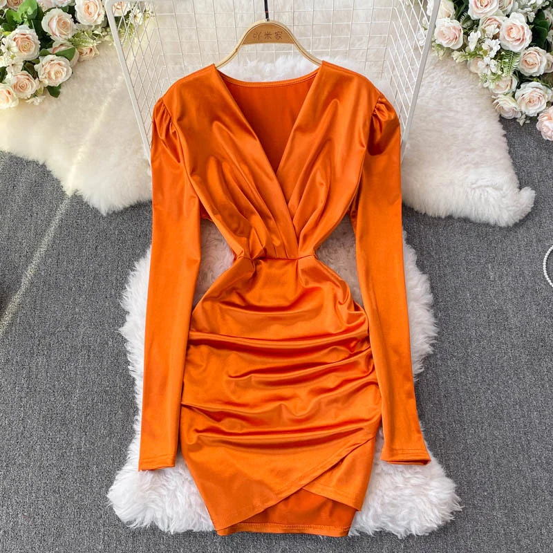 

Early Spring 2022 New French Long Sleeve Slim Women's Dress Sexy Pleated Buttock Short Dress Girl V-neck Black Orange Dresses