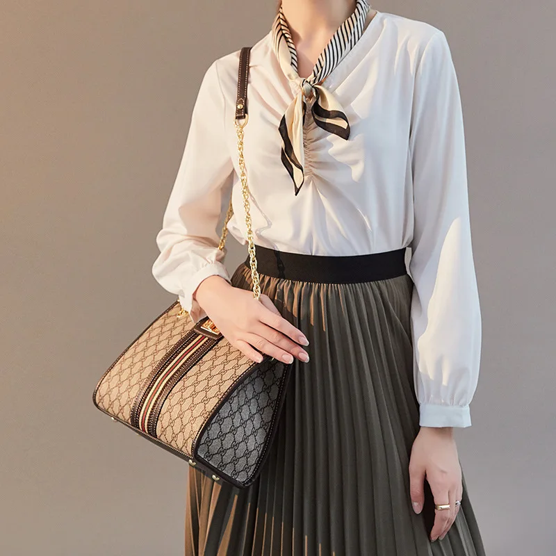 

Bag women's 2020 new summer tide small CK French niche advanced Single Shoulder Messenger Bag Large Capacity Tote Bag