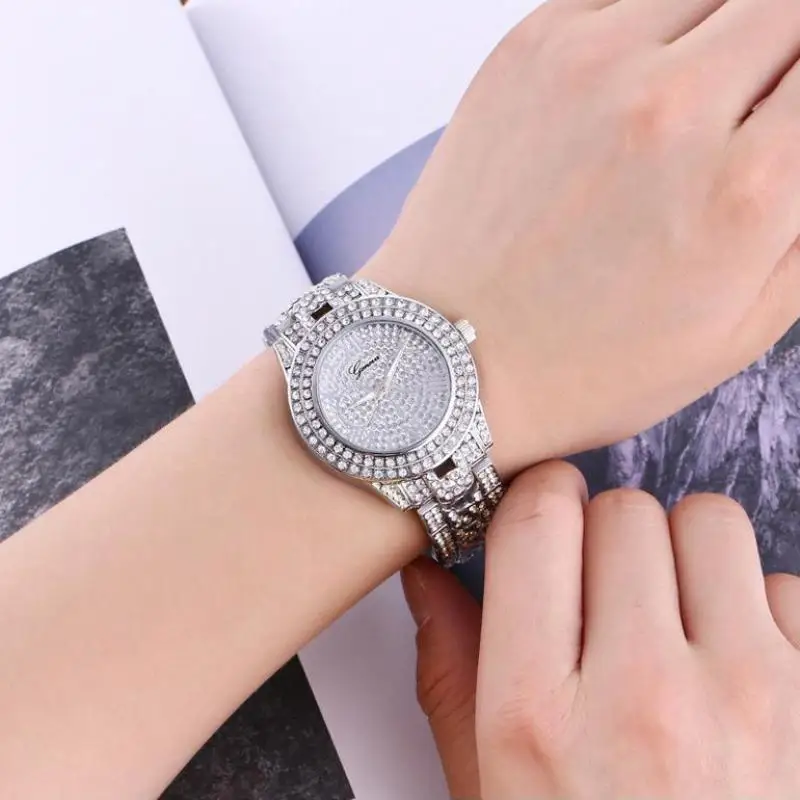 2021 New Men's Quartz Watch Fashion Luxury Full Diamond Stainless Steel Steel Belt Diamond Multi-function Casual Watch