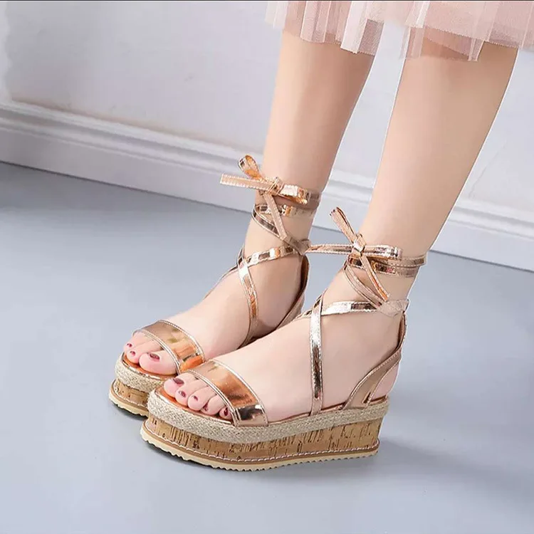 Женские босоножки на танкетке белые повседневные сандалии гладиаторы с открытым