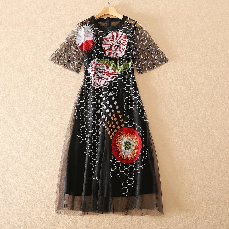 

В европейском и американском стиле женская одежда высокого качества на весну и 2021 топ с круглым вырезом и пять-четверти сетки, вышитая бисер...