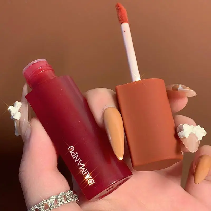 

HOT New Fashion Velvet Lipstick Matte Texture Natural Long Lasting Waterproof And Sweat-proof Rich Color Lip Makeup Tool TSLM1