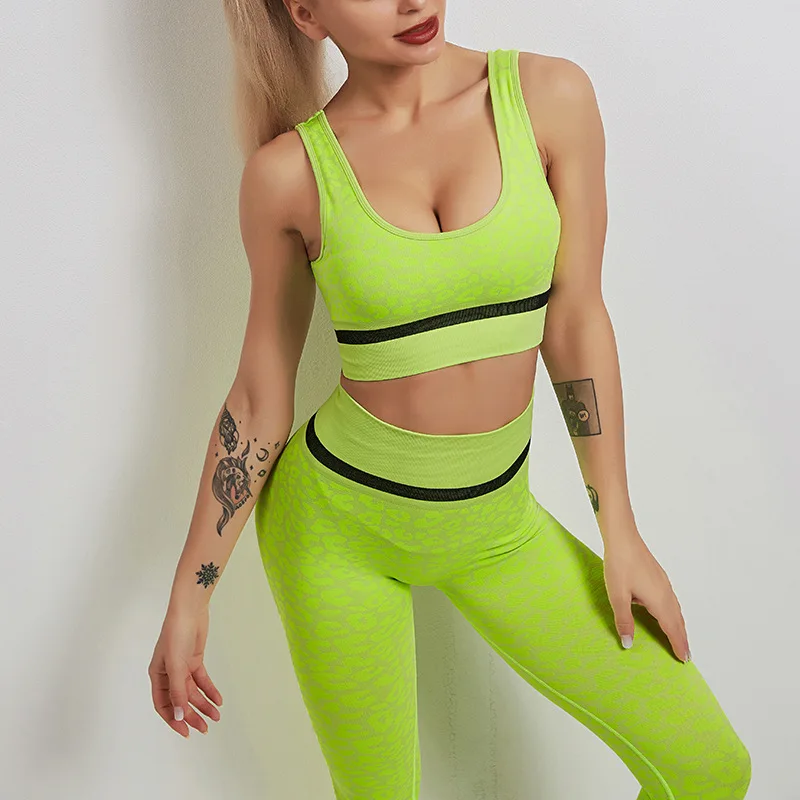 

Women Seamless Yoga Set Leopard Print Sports Leggings Fitness Bra High Waist And Buttock Yoga Pants Gymwear Workout Clothes