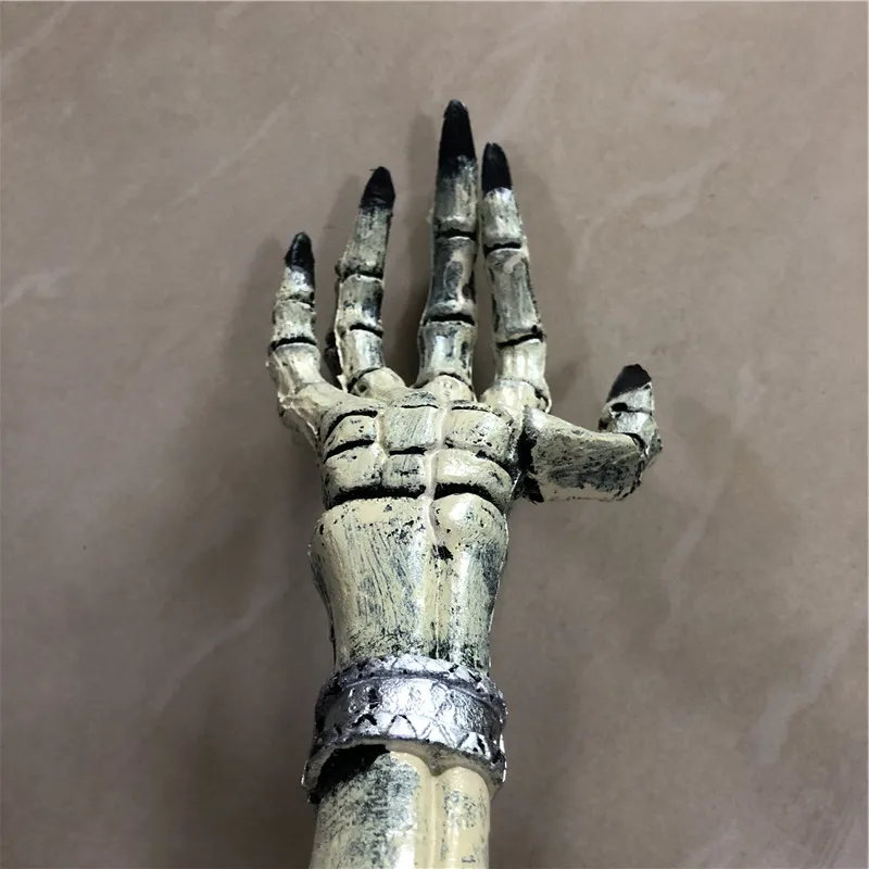 Реквизит для косплея на Хэллоуин 1:1 страшный скелет захват оружие-сюрприз