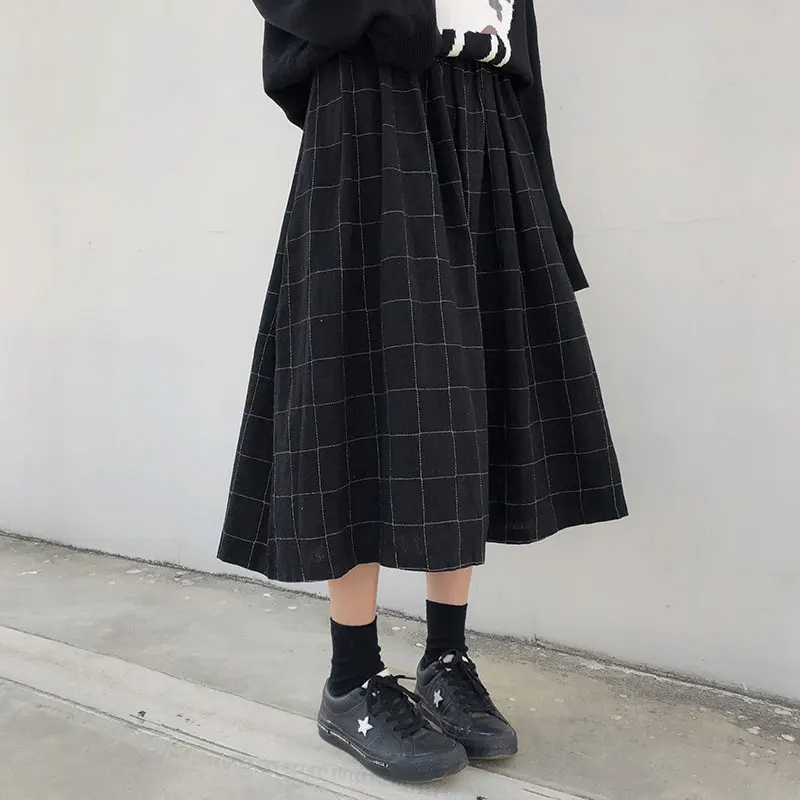 

2 Colors New Japanese Style Women Skirt High Elastic Waist Long Skirts Woman Autumn Winter Vintage Plaid A-line Pleated Skirts