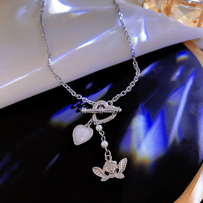

Fashion cold fall trend titanium steel necklace female love bowknot Korean fashion temperament personality chain clavicle