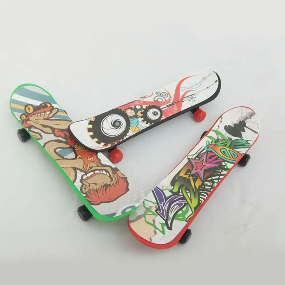 

Children's Educational Toys Creative Fingertip Movement Mini board Alloy Toys Boarding Skate Random Skateboard Finger Finge