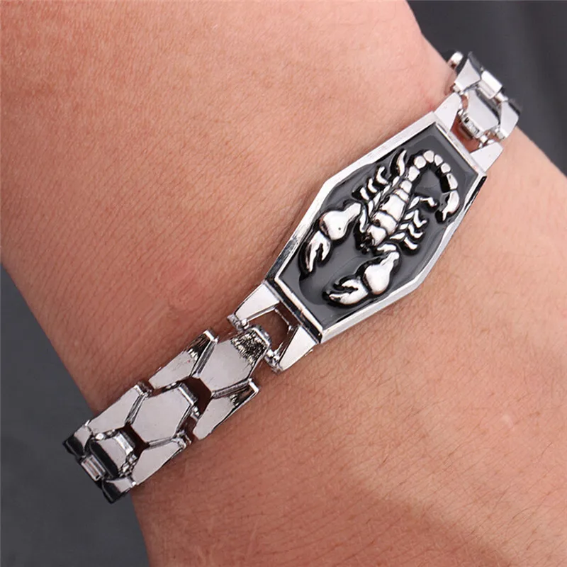 

Male Fashion Stainless Steel Bracelets Scorpion Cuff Bracelet Bangles Men Jewelry Accessories For Best Friends Gift 1 Pc