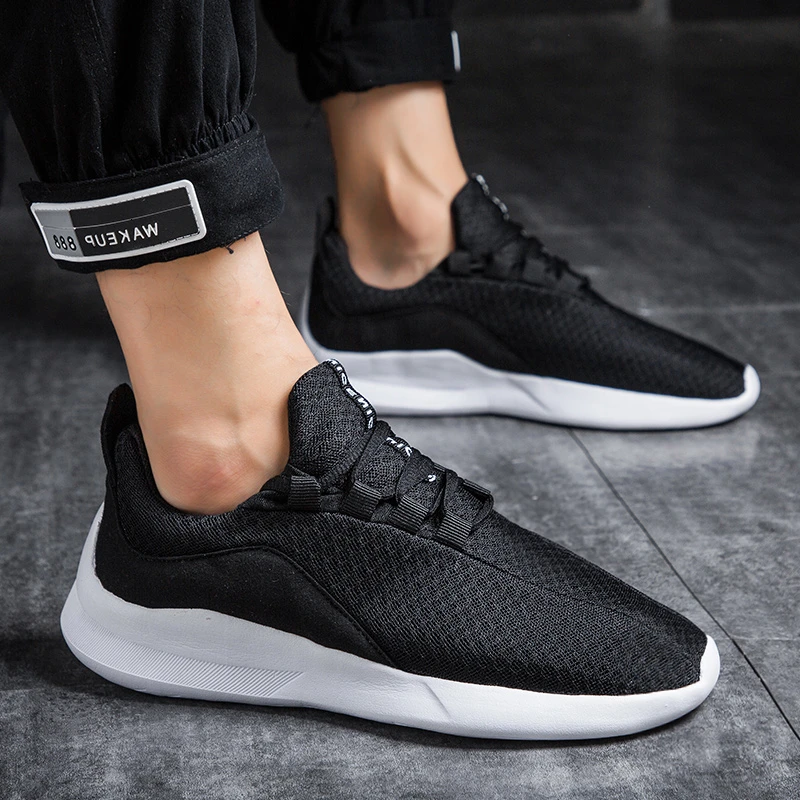 Кроссовки мужские легкие плоская подошва дышащие удобная обувь для бега