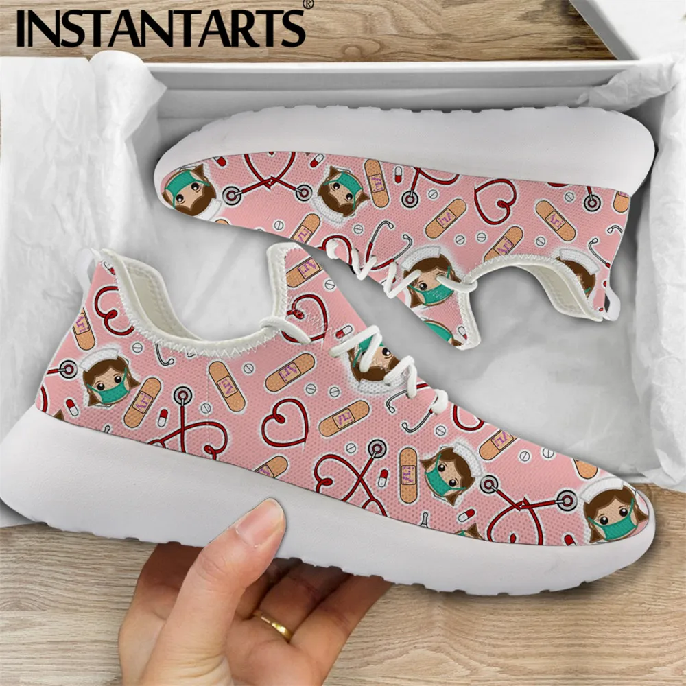 

Женские сетчатые кроссовки INSTANTARTS, мультяшный дизайн, плоская подошва, дышащая обувь для ухода за ребенком, физиотерапия, шнуровка