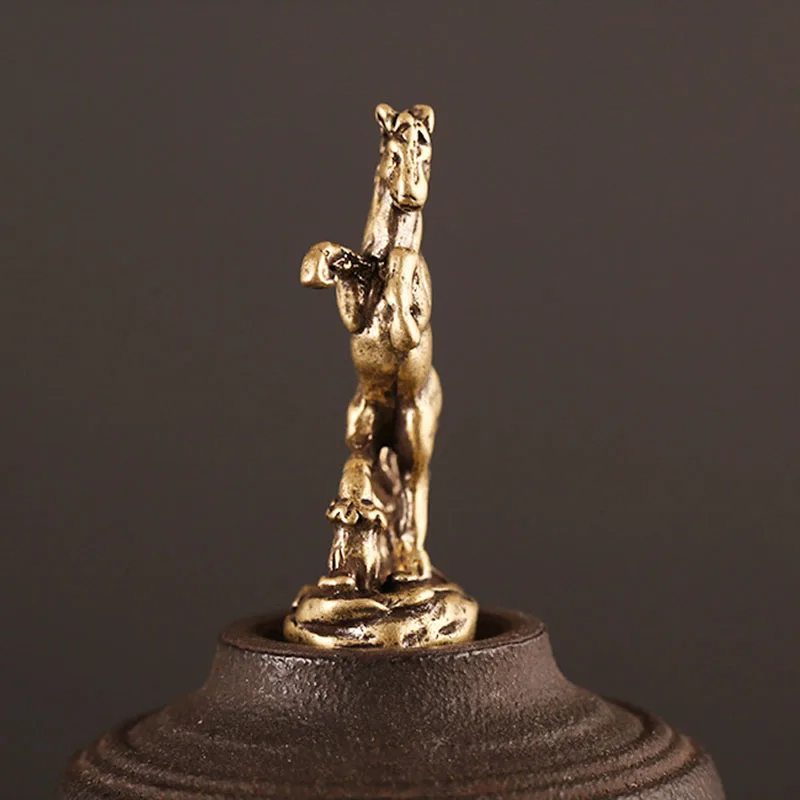 Античный латунный стоящий брелок лошадь винтажный медный зодиака подвесное