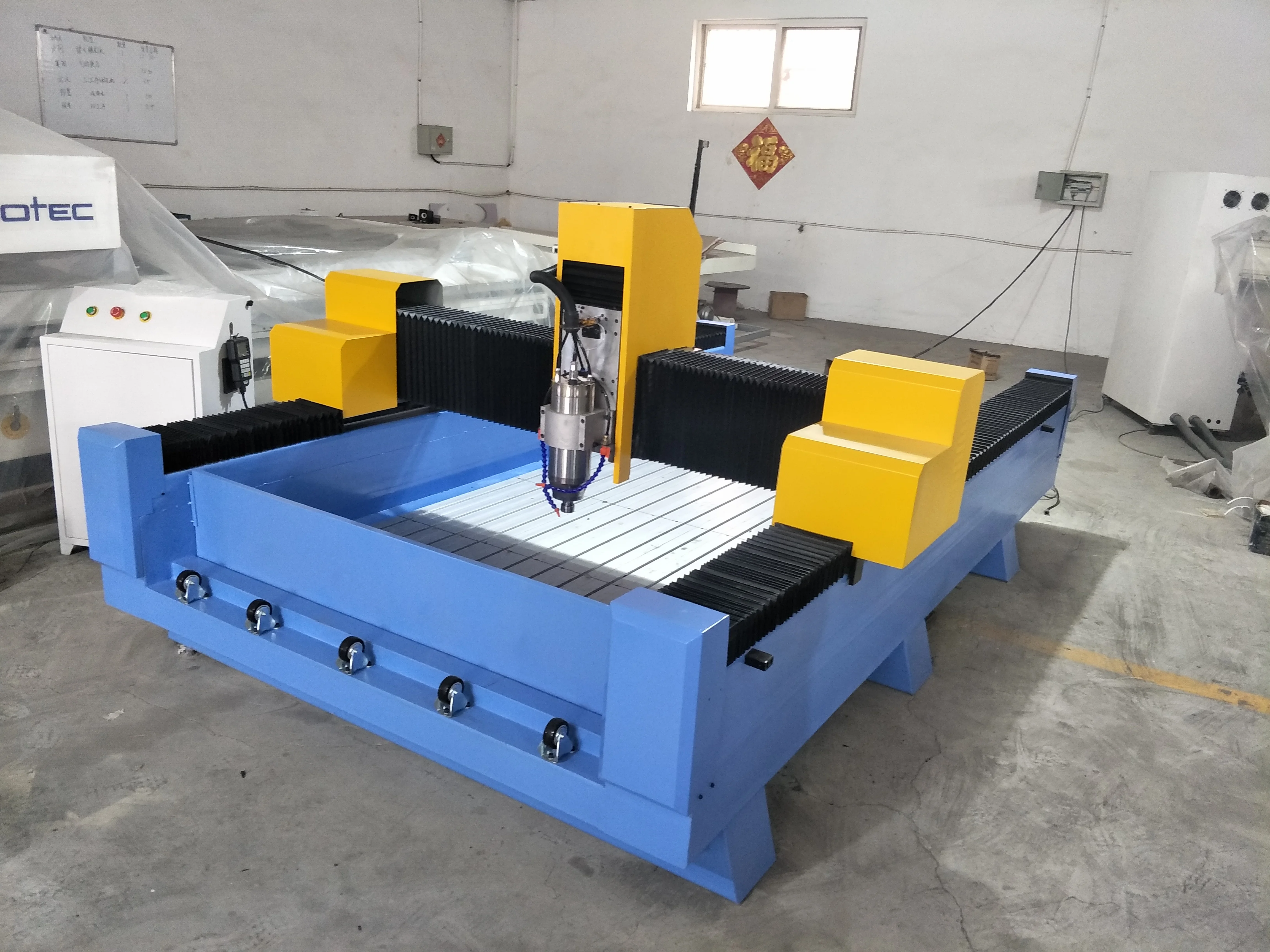 Китайская заводская цена 4 осевой гравировальный станок для камня 1325 резки