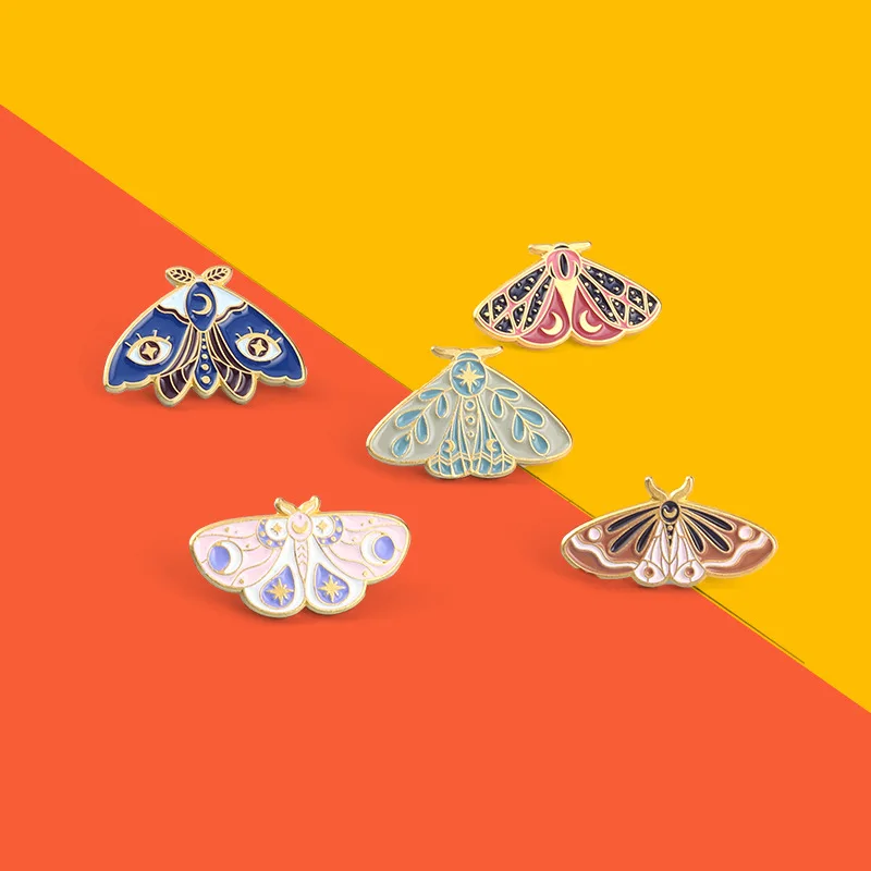 

Colored Moth Enamel Pin Art Painting Insect Butterfly Brooch Lapel Badge Cartoon Jewelry Gifts for Children Friends Wholesale