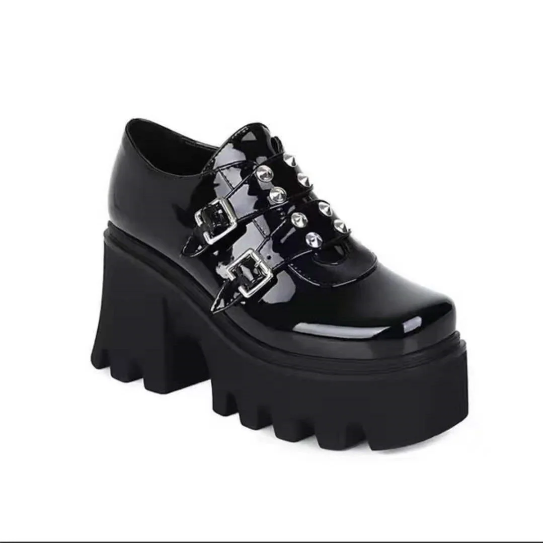 

2021 Autumn Thick Sole Raised Single Shoes For Women's New Rivets Retro Square Head Belt Buckle Fashion Large Size Shoes
