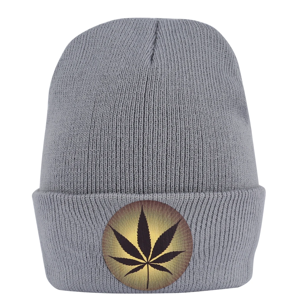 Шапка бини женская короткая вязаная зимняя шапка в стиле хип хоп с принтом