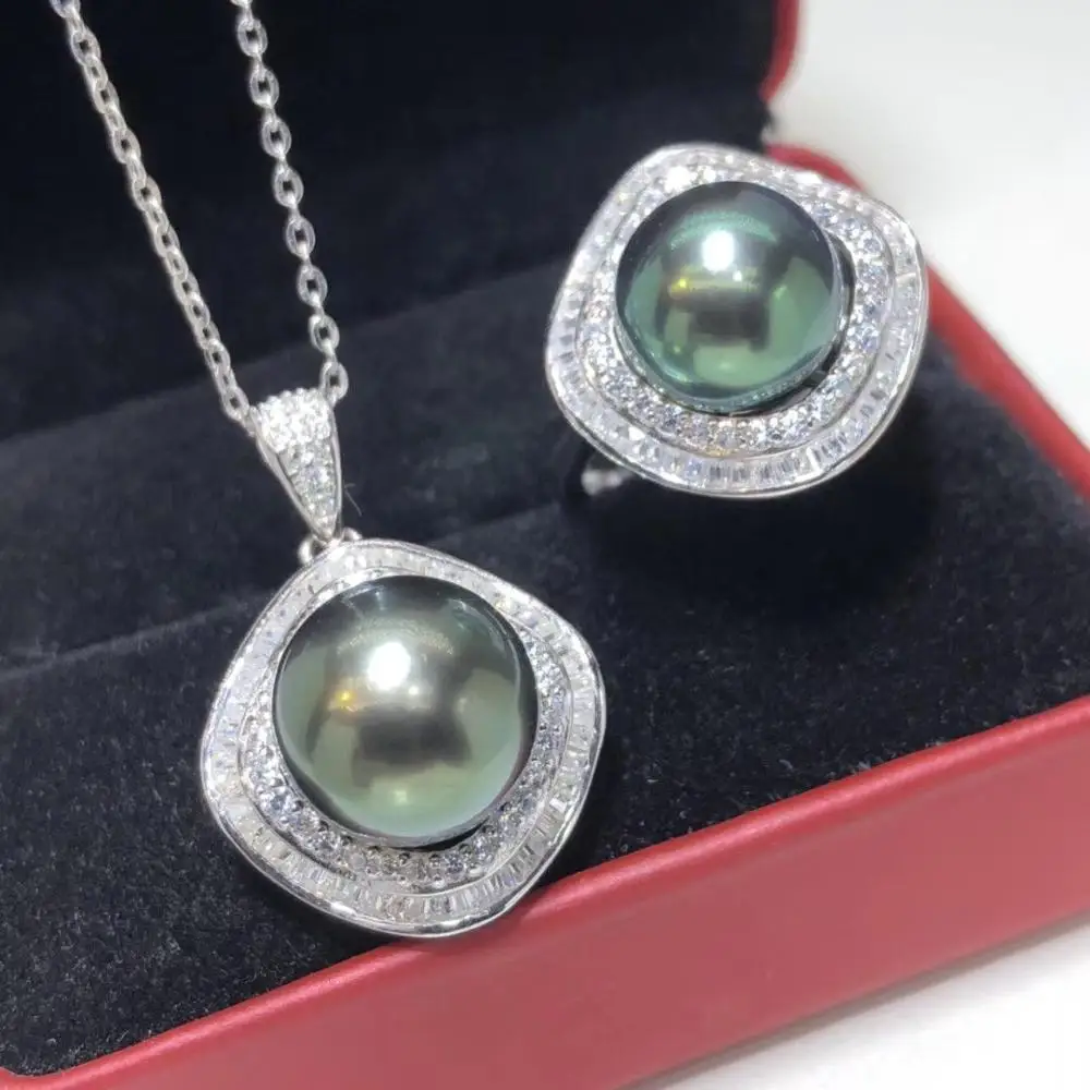 Набор женских ювелирных украшений с натуральным жемчугом черного цвета 9-11 мм |