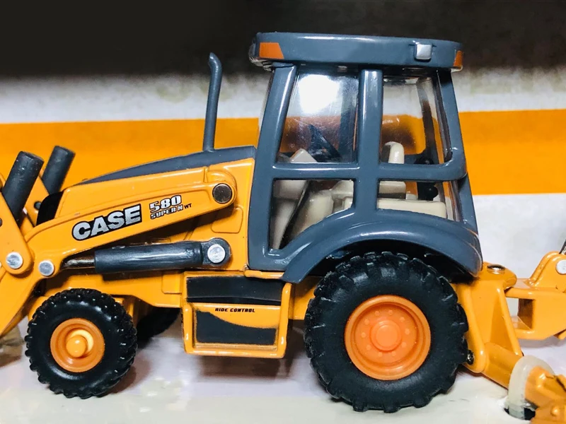1:50 Ertl Tomy чехол 580 конструкция супер вес погрузчик экскаватор-погрузчик