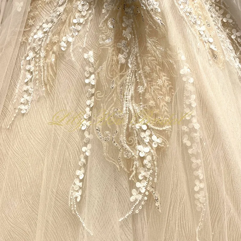 2020 New Luxury Wedding Dresses Sparkly Glitter Tulle Heavy Handwork Beaded Bridal Gown with Cape Design