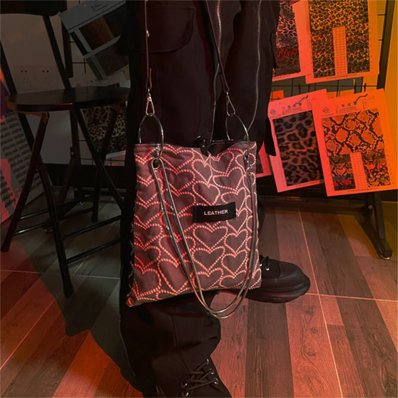 

Women Canvas Messenger Bag All-Match Sweet Cool Love Embroidered Crossbody Bag For Woman Portable Fashion Designer Vintage Bags