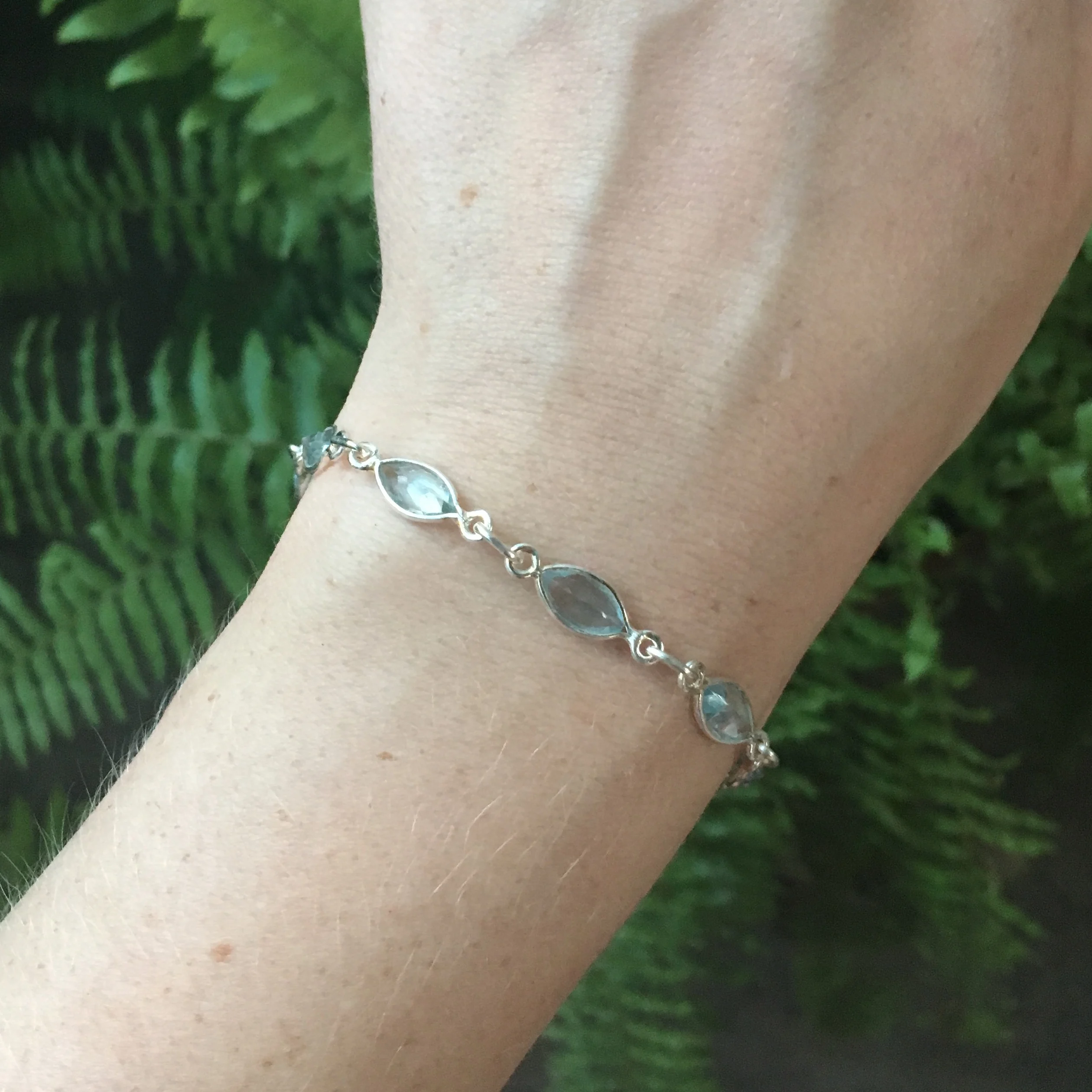 Chanti международных фантазийный крой голубой топаз потрясающий браслет 20 1 см 6