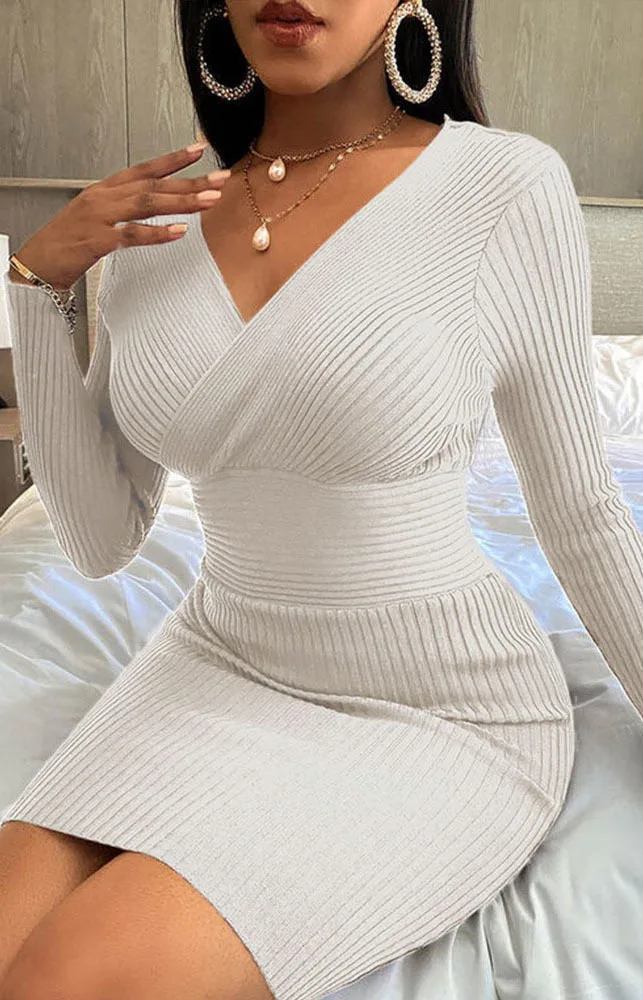 

2021 Hot Autumn New Product European and American Style Sexy Long-sleeved Bottoming Shirt Threaded Deep V-neck Hip Dress Women