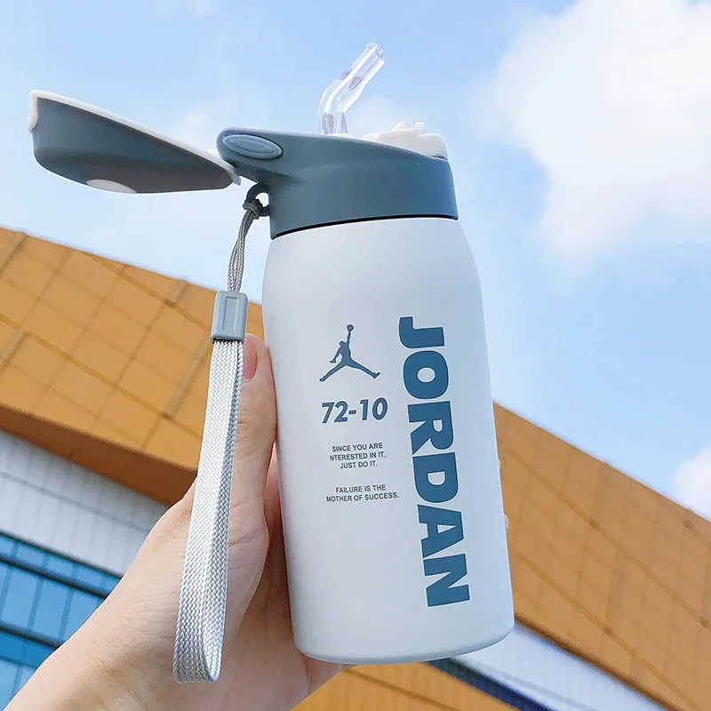 Спортивная изоляционная чашка модная для воды с соломенной фитнеса портативная