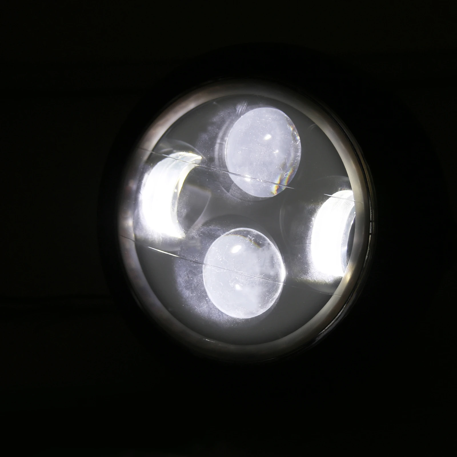 

Artudatech 6 1/2" Motorcycle Universal LED Headlight with or without Halo Ring For Cafe Racer Custom For Iron 883