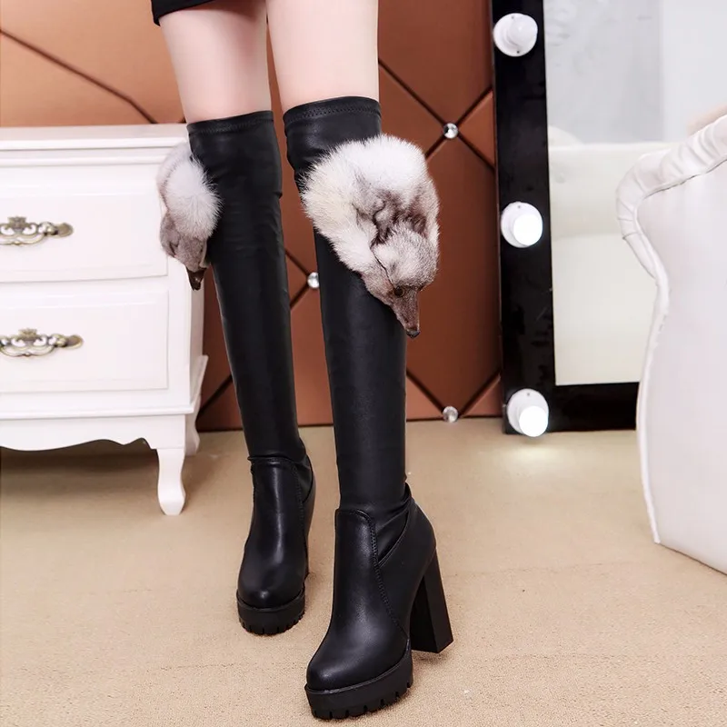 2019 г. зимние сапоги до колена женские на высоком каблуке с лисьим помпоном в стиле