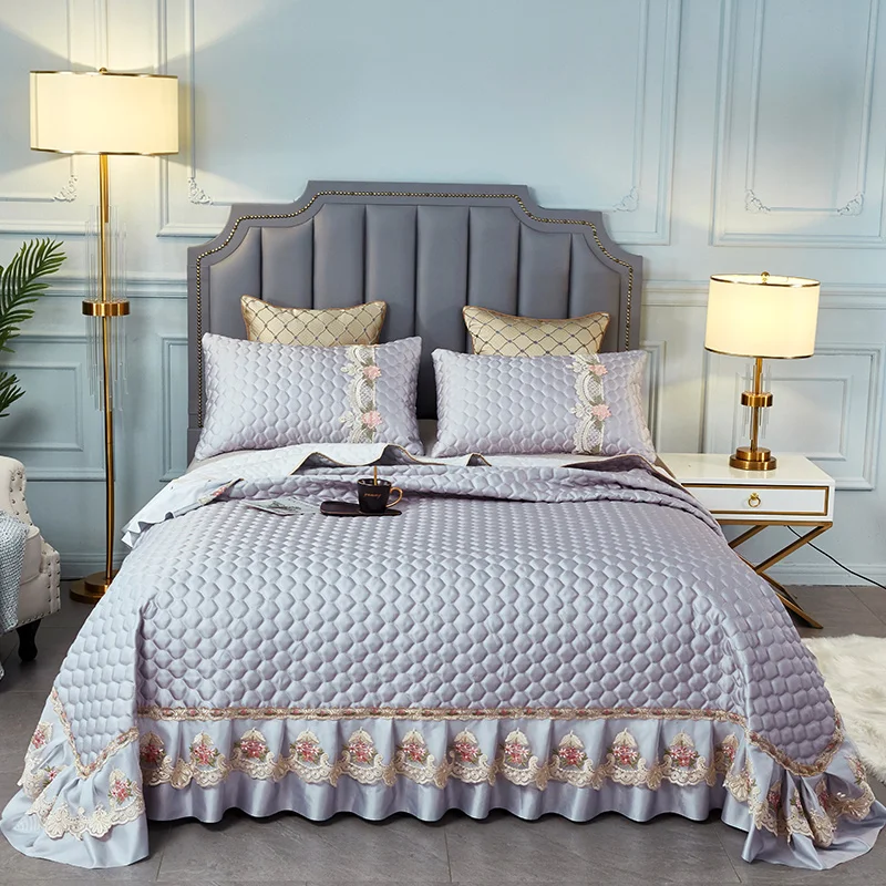 Серое розовое зеленое дышащее стеганое покрывало с кружевным принтом на кровать