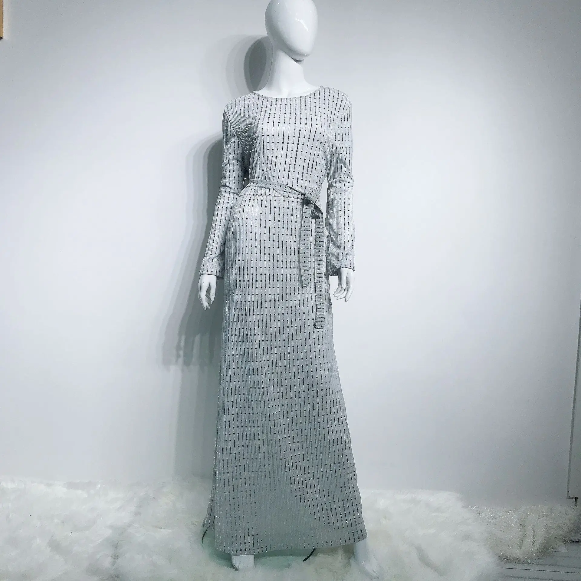 Женское платье с блестками длинное в Арабскую полоску стиле Дубай на шнуровке