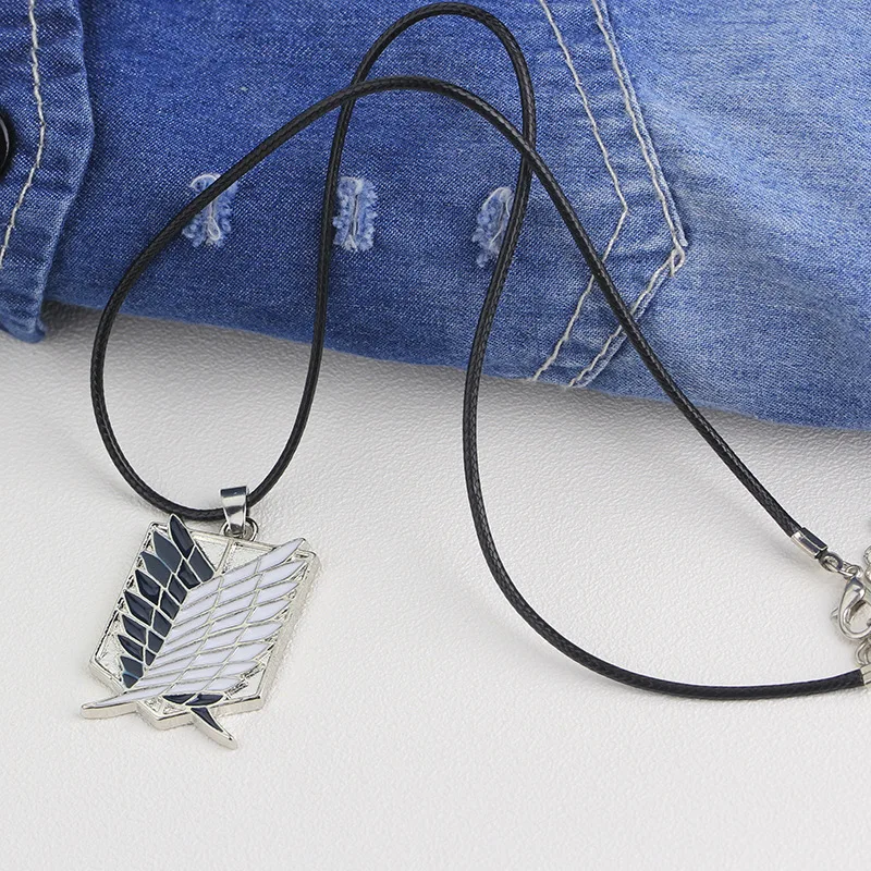 

Attack On Titan Keychain Wings of Liberty Freedom Scouting Legion Eren Keyring Key Holder Chain Ring New Anime Jewelry Wholesale