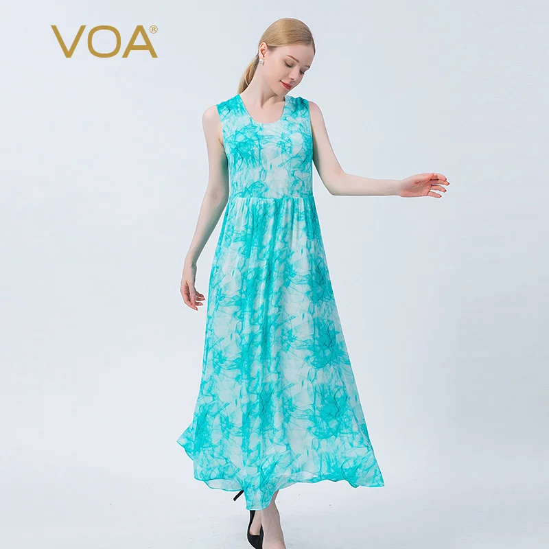 

VOA Silk Georgette Blue Ink Light Yarn Crewneck Sleeveless Fold Strap Printing and Dyeing Process Loose Breathable Dress AE967