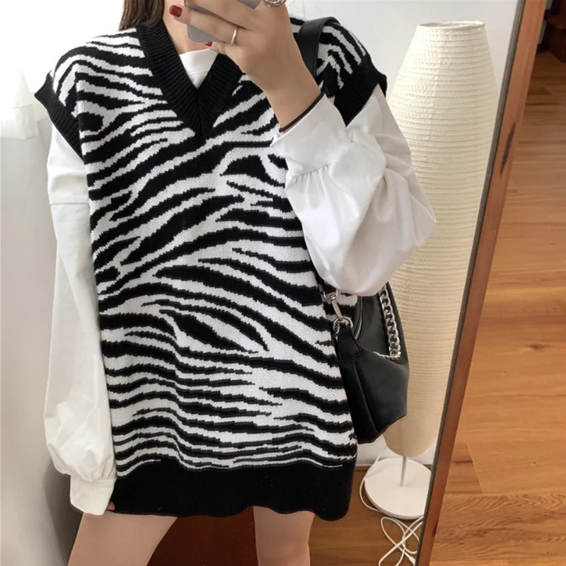 

Women Waistcoat Sweater Vest Fashion Zebra Pattern Knitted Sweaters Pullover V Neck Autumn Winter Warm Tops Loose Woman Clothes