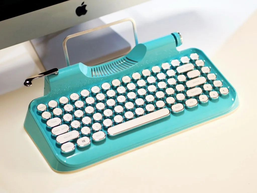 Hellboy KnewKey steampunk dot Robin blue wired keyboard Retro typewriter versatile white axis back light Mechanical keyboard