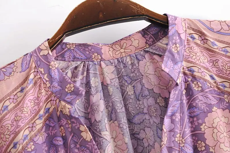 

2021 new fashion casual women's clothing Flower short sleeve fashion V-neck buttoned lace dress