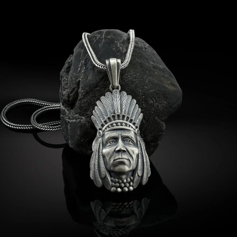 

Indian Warrior Pendant Ethnic Style Retro Chief Three-dimensional Necklace Accessories Men's Long Sweater Chain Necklace
