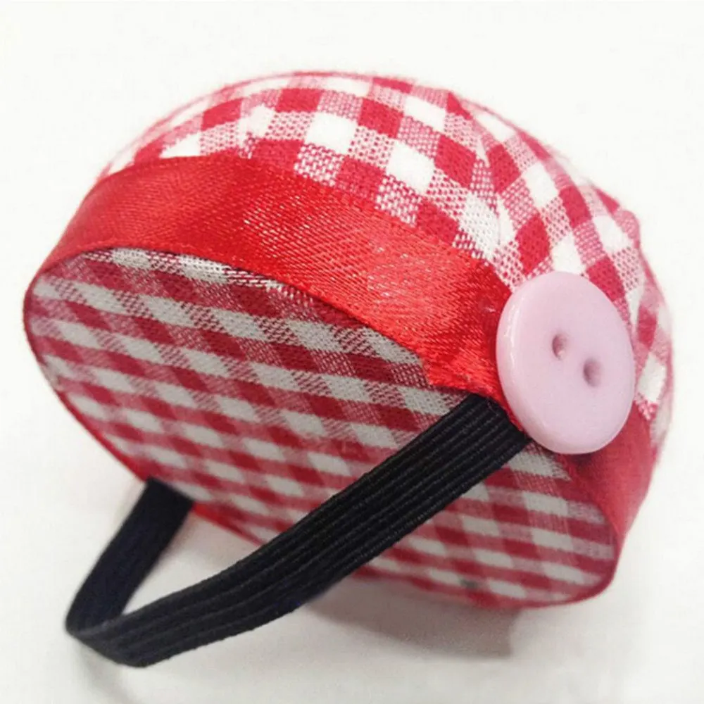 

1Pc Ball Shaped DIY Craft Needle Pin Cushion Holder Sewing Kit Pincushions