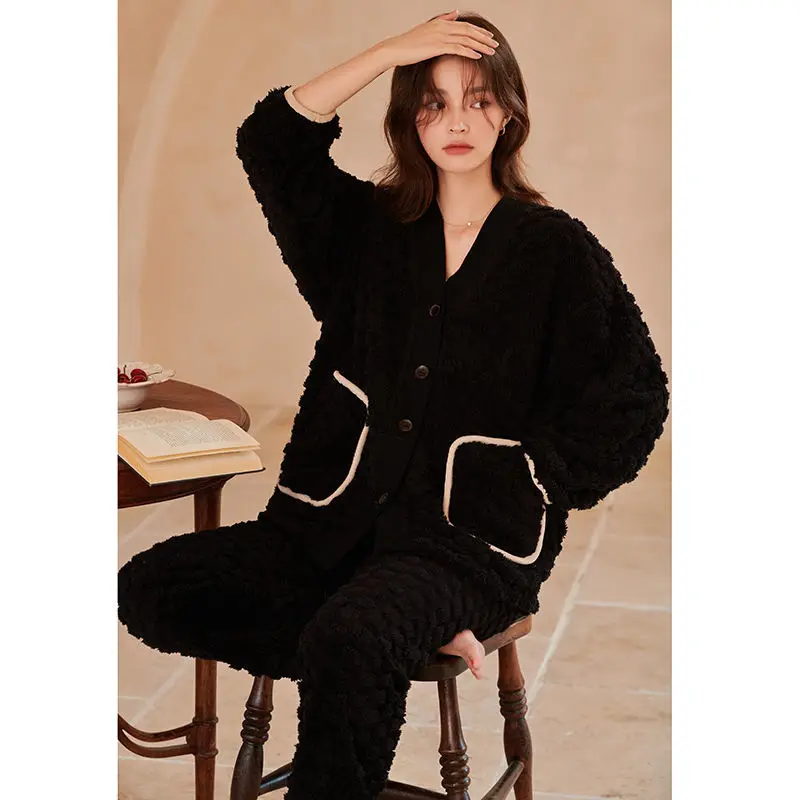 2021 New Flannel Pajamas Women's Thickened Cardigan Loose Autumn and Winter Coral Velvet Home Clothes Warm Suit   Pajama Set