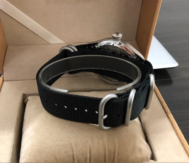 Мужские механические зеленые светящиеся часы пилот GEERVO с черным циферблатом 44 мм