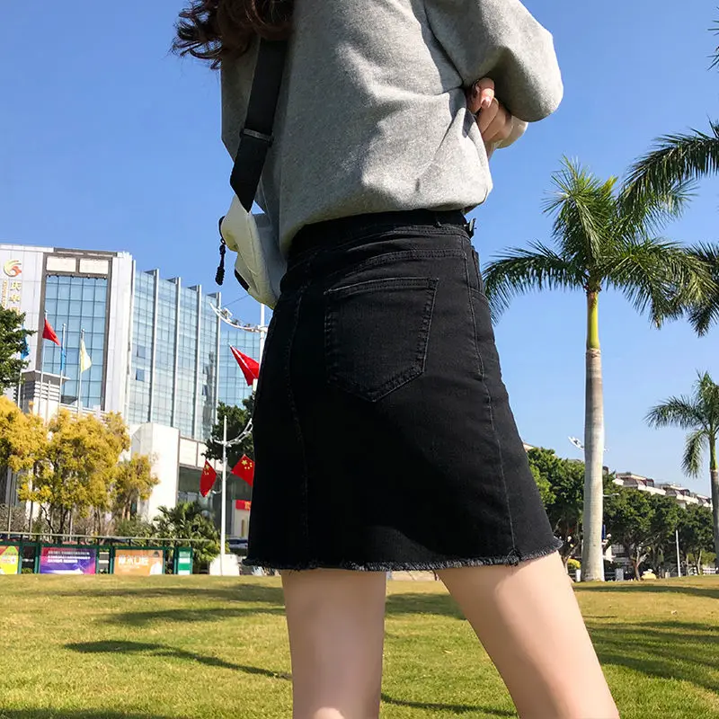 

Black denim skirt for women 2021 new spring and summer high waist show thin show high straight tube A-shape bag hip elastic