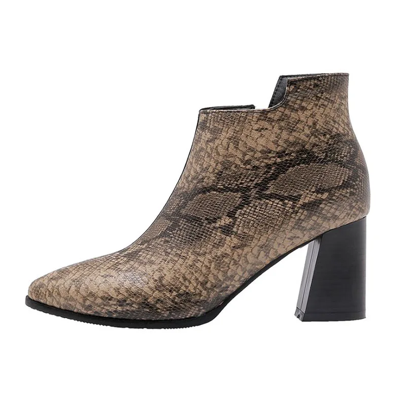 Женские ботильоны со змеиным принтом Taoffen зимние теплые полусапожки размеров 32 48