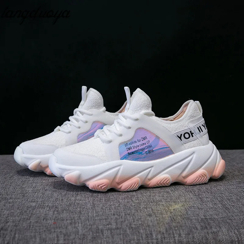 Белые кроссовки для женщин 2020 женские спортивная обувь на платформе дышащие